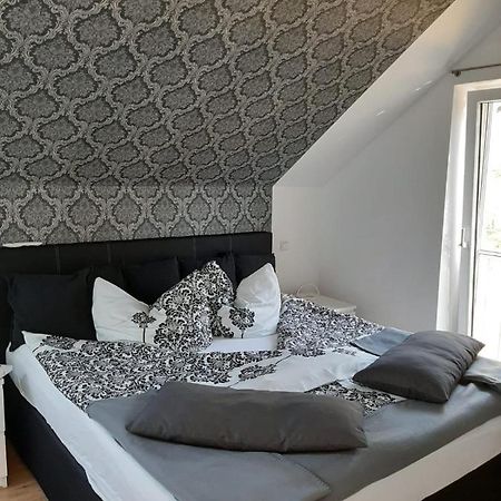 Haus Am Hang; Ferienwohnung Fernblick Stolberg  Esterno foto