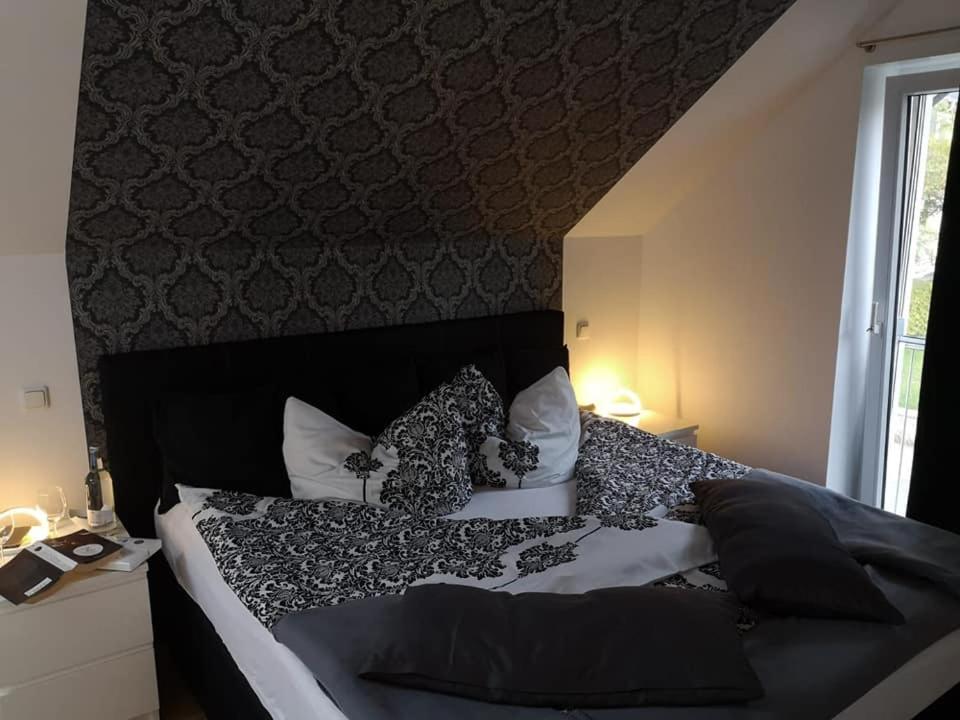 Haus Am Hang; Ferienwohnung Fernblick Stolberg  Esterno foto
